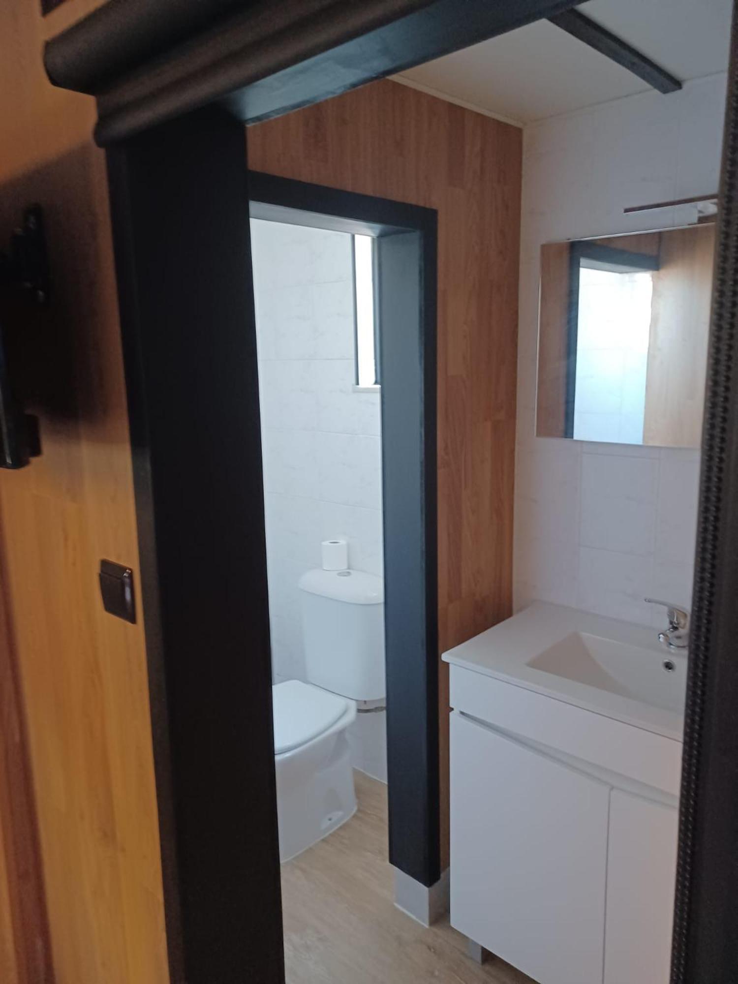 Hotel Leonchic - Com Piscina De Agua Salgada
